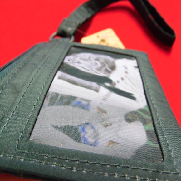 Victoria's Secret PINK Card Holder Keychain with Zip Wristlet Style Grea… - Picture 3 of 3